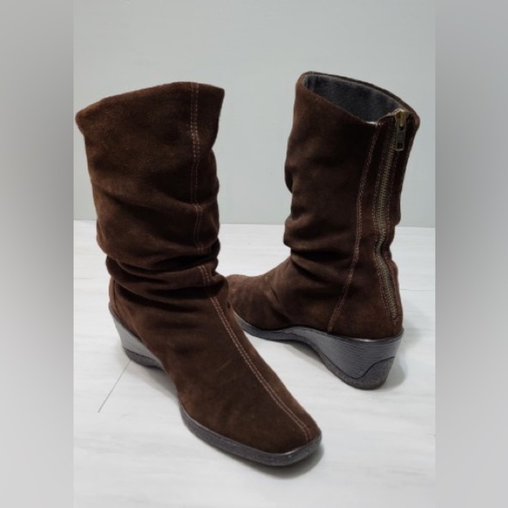 𝅺NINE West Suede mid Calf Boots